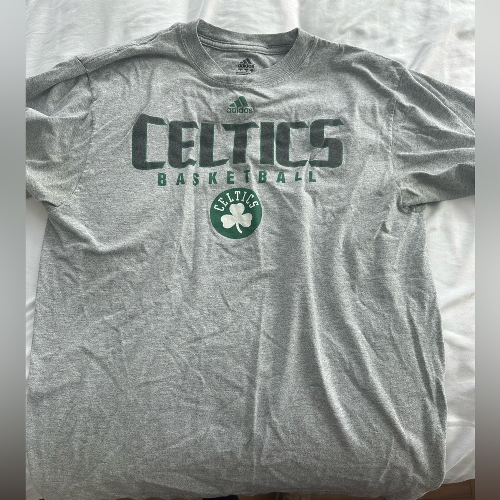 Celtics Basketball T-Shirt + free T-shirt!